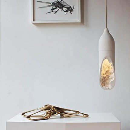 Suspension blanche en gypse au design Wabi-Sabi moderne