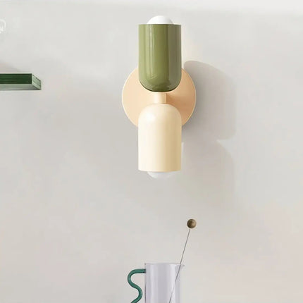 Bunte skandinavische Wandleuchte