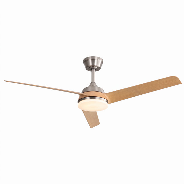 Ventilateur de plafond 132 cm à pales bois clair et moyeu nickel argenté avec disque LED, fond blanc